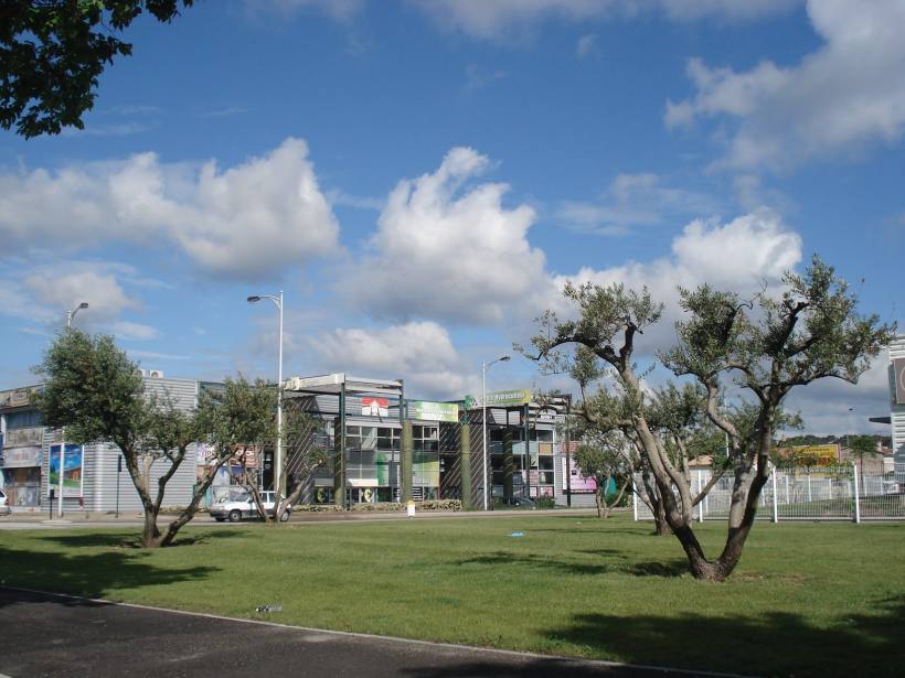 Local 17m² ville active