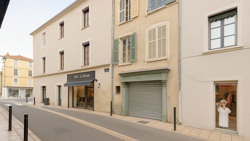 Local 75m² ECUSSON