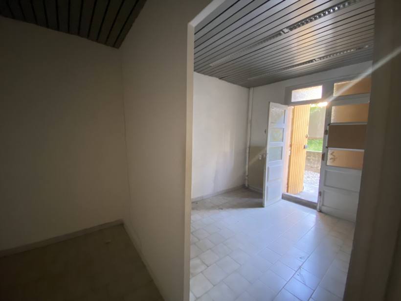 À LOUER, Local professionnel 80 m², Avenue Georges Pompidou, Nîmes